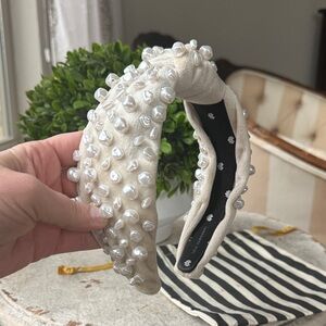 Lele Sadoughi Pearl-Studded Ivory Knotted Headband